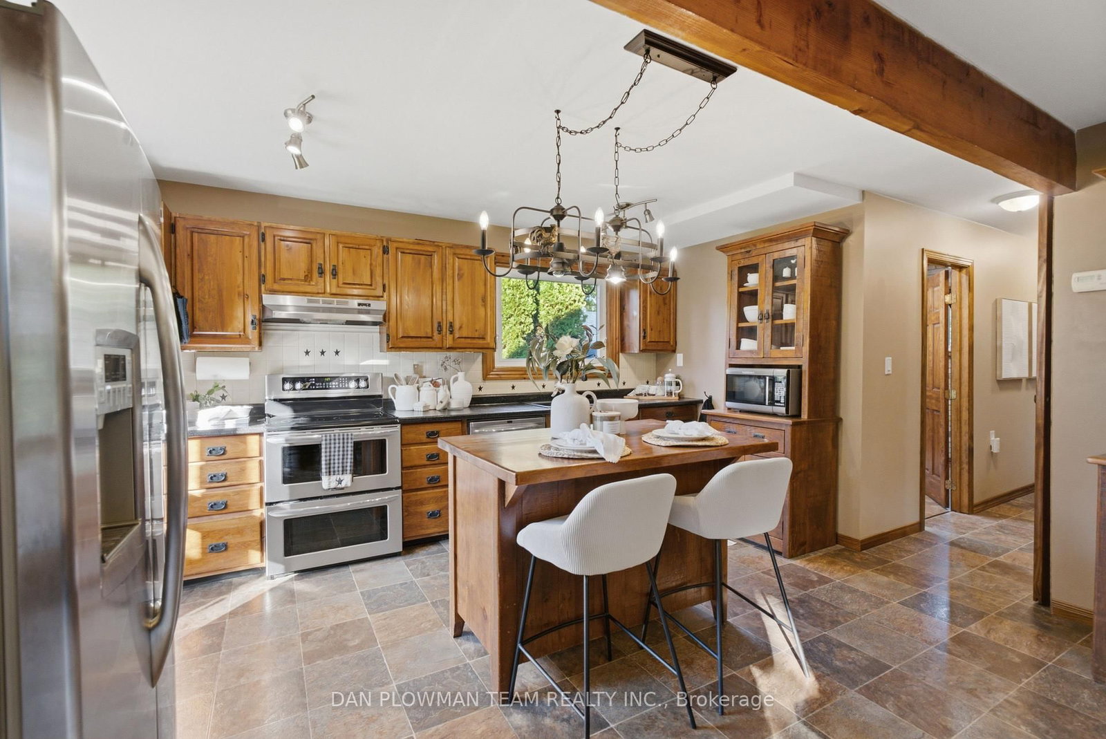 9 Valley Road • Cavan Monaghan, ON photo 8