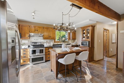 9 Valley Road • Cavan Monaghan, ON photo 8