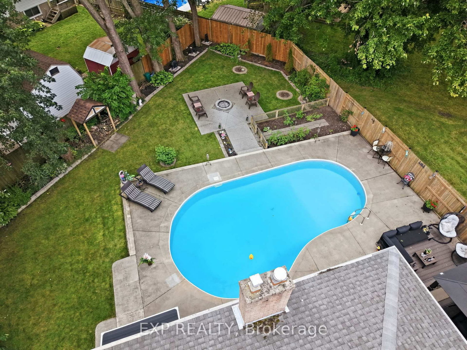 14 Apple Court • Welland, ON photo 10