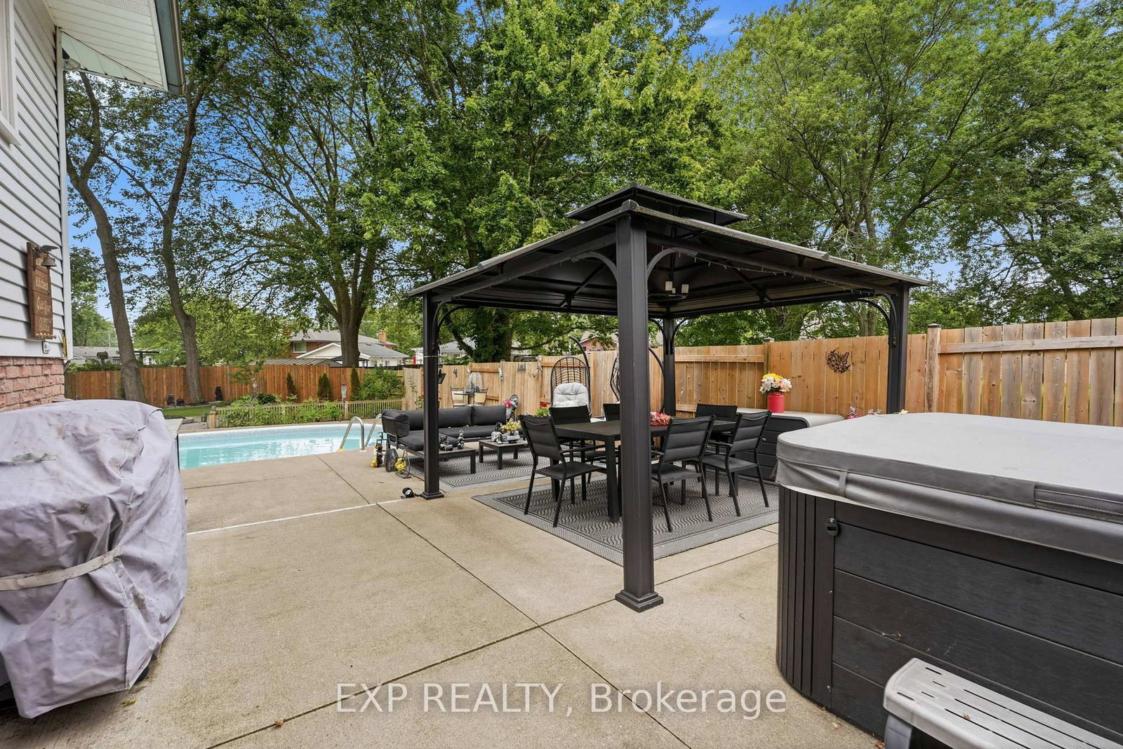 14 Apple Court • Welland, ON photo 14