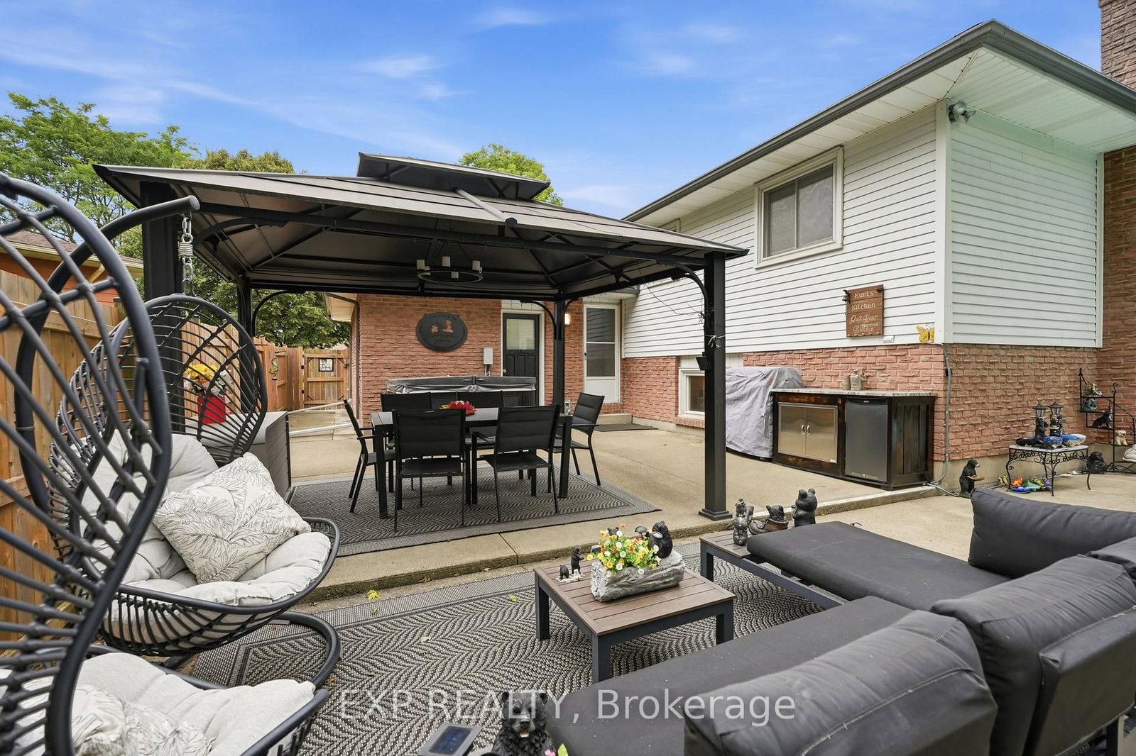 14 Apple Court • Welland, ON photo 16