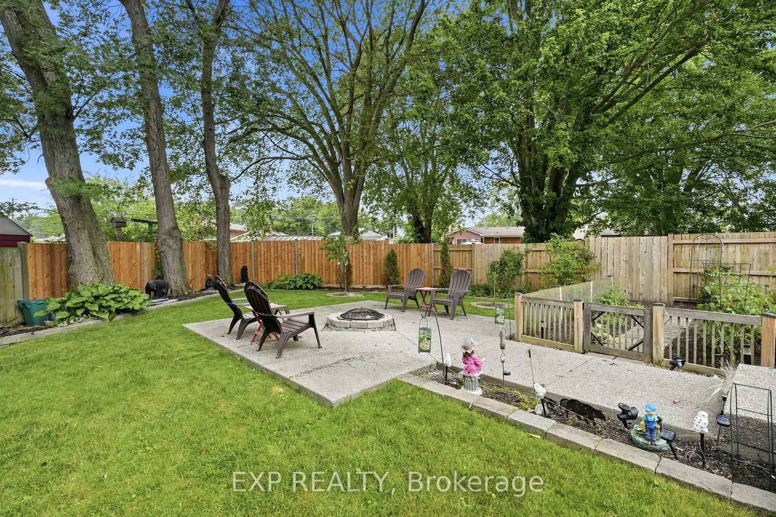 14 Apple Court • Welland, ON photo 17