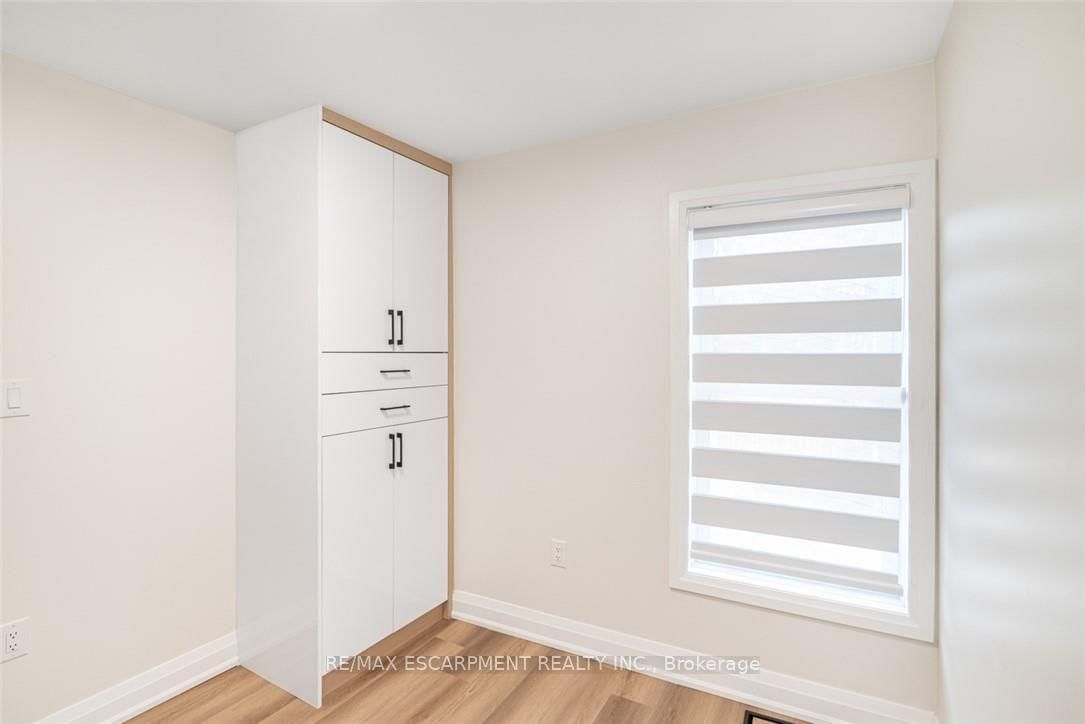 250 Rosslyn Avenue N • Hamilton, ON photo 20