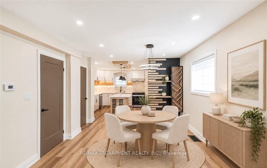 250 Rosslyn Avenue N • Hamilton, ON photo 4