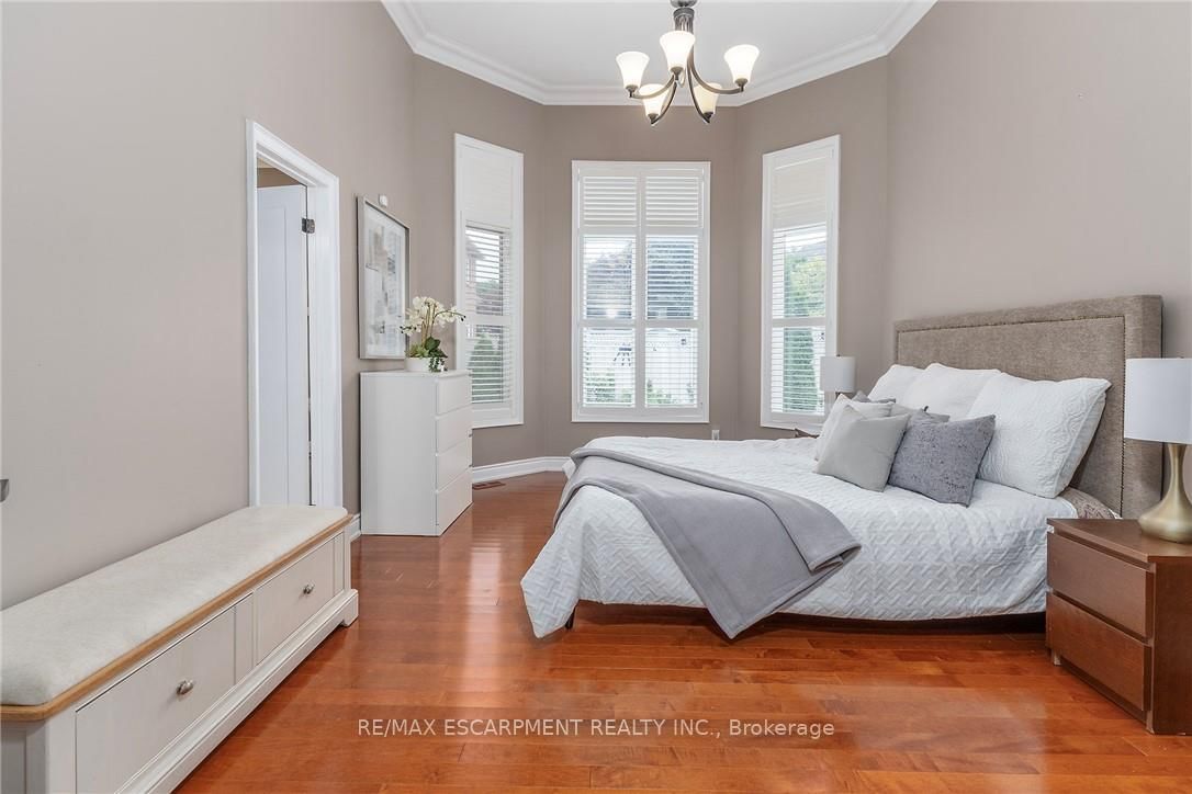 151 Moore Crescent • Hamilton, ON photo 16