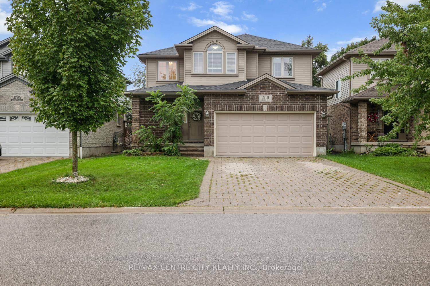 1918 Jubilee Crescent, London North, photo 1