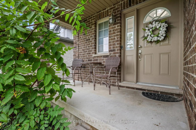 1918 Jubilee Crescent