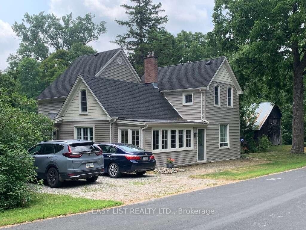 271 Quaker Lane • Middlesex Centre, ON photo 4