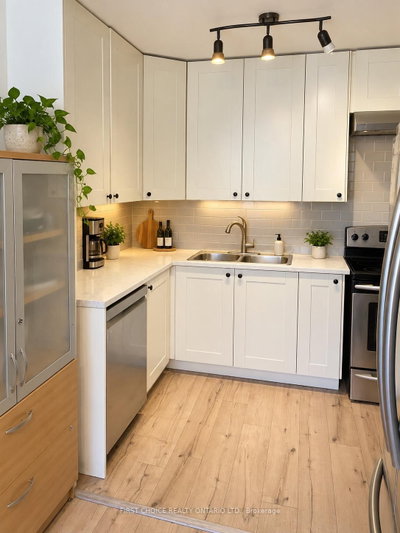 122 Rothesay Drive • Ottawa, ON photo 3