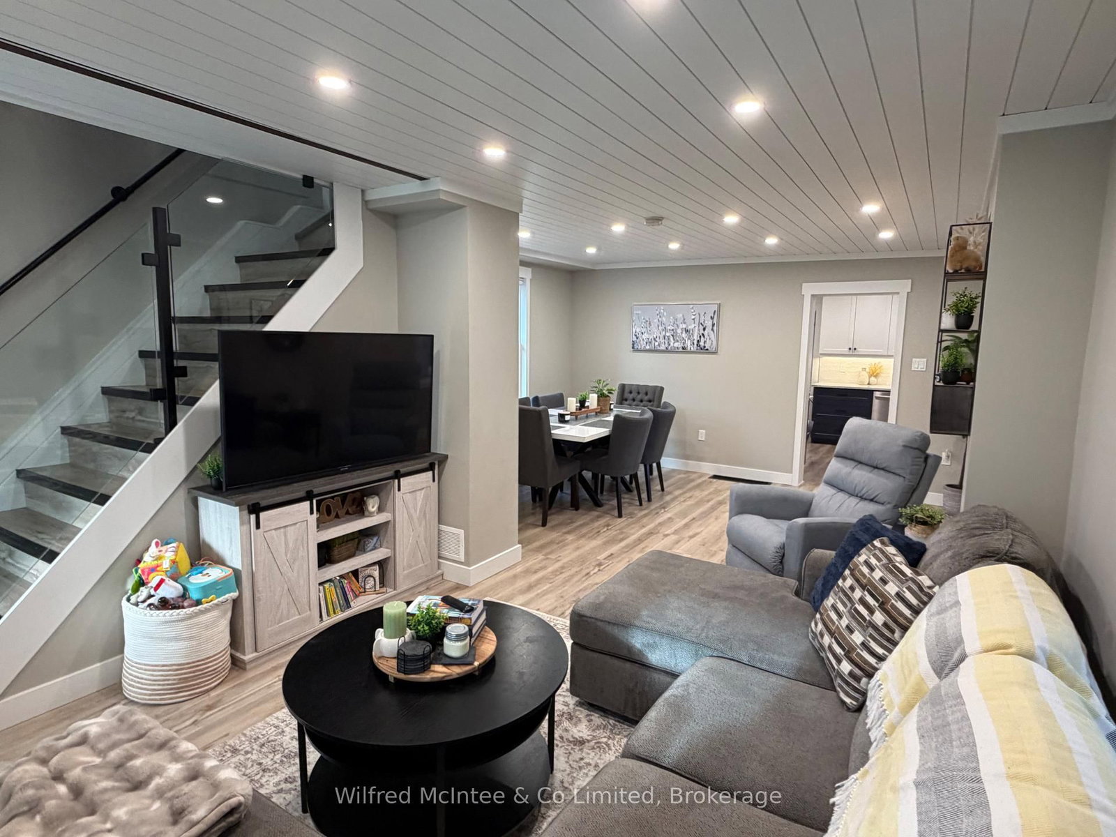 309 Alma Street • Brockton, ON photo 29