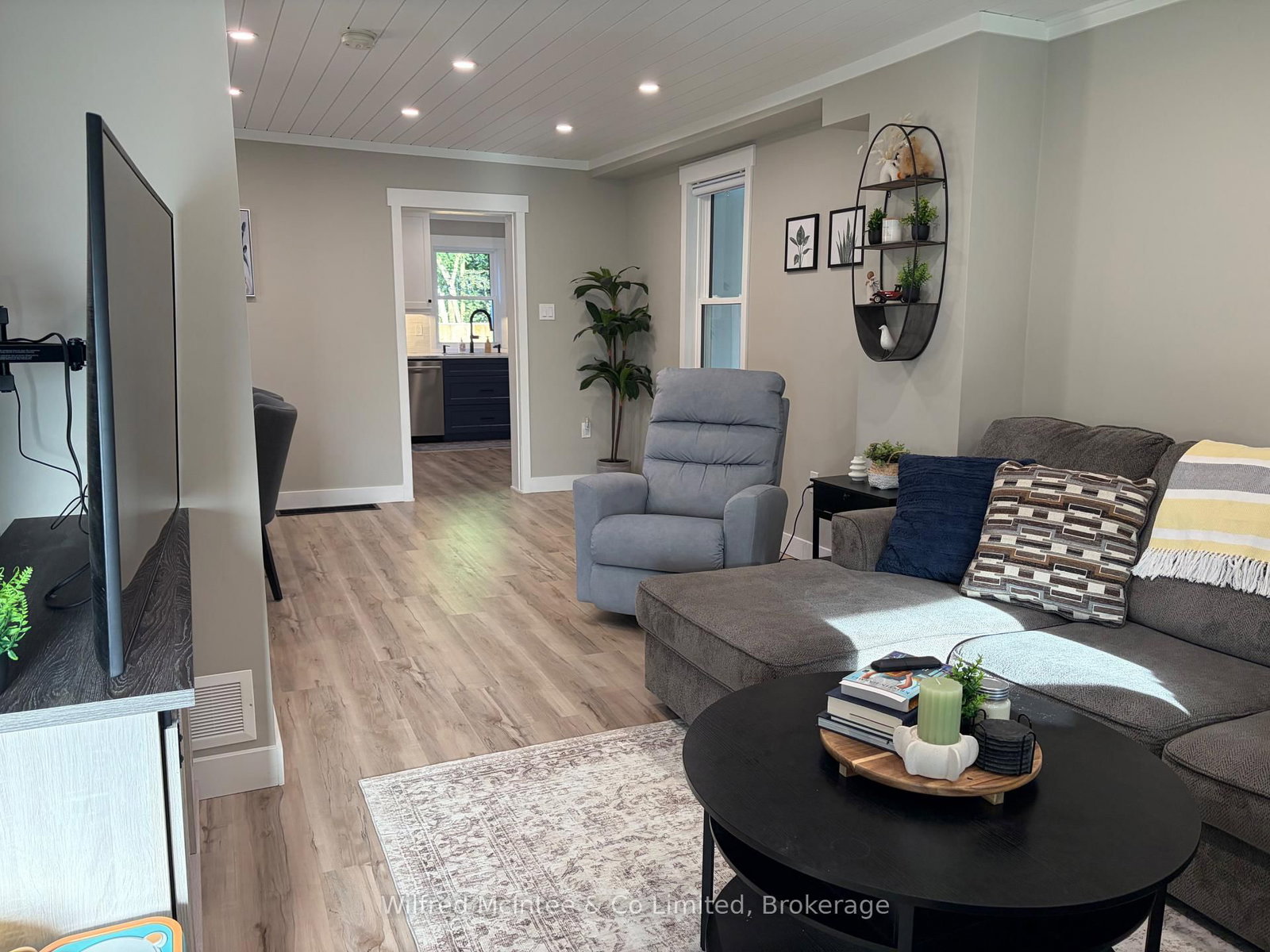 309 Alma Street • Brockton, ON photo 35
