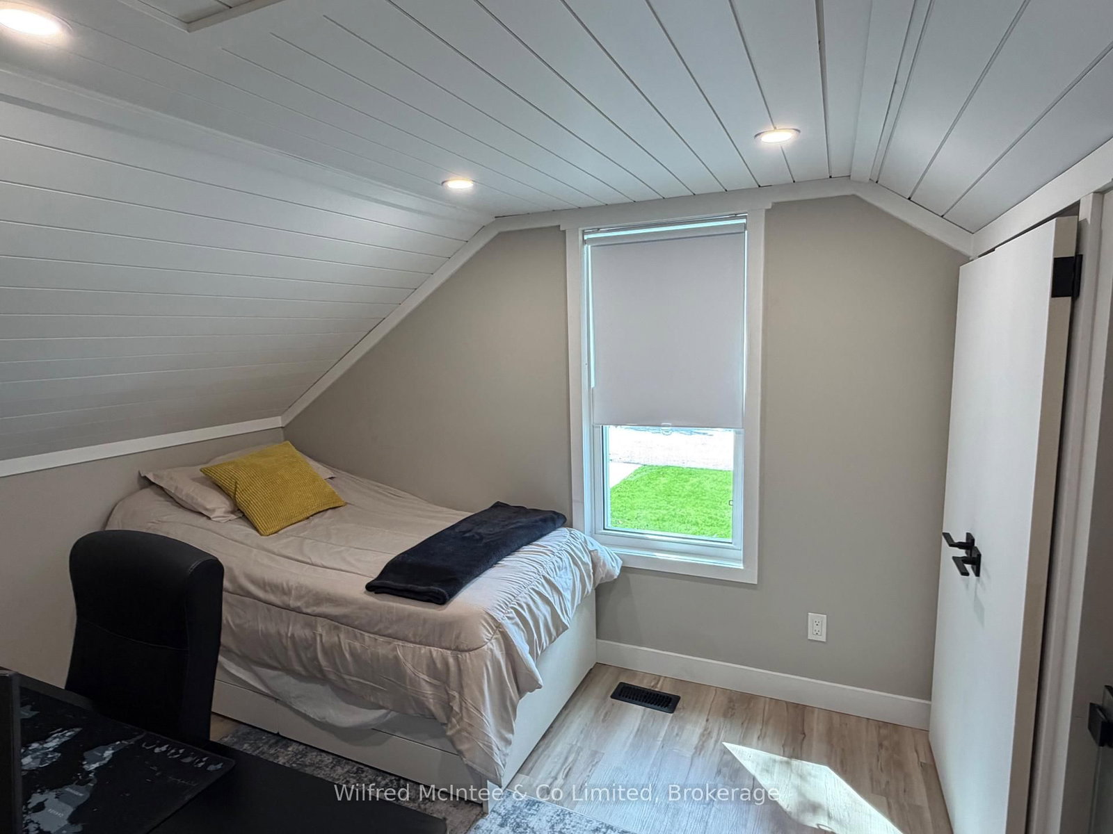 309 Alma Street • Brockton, ON photo 41