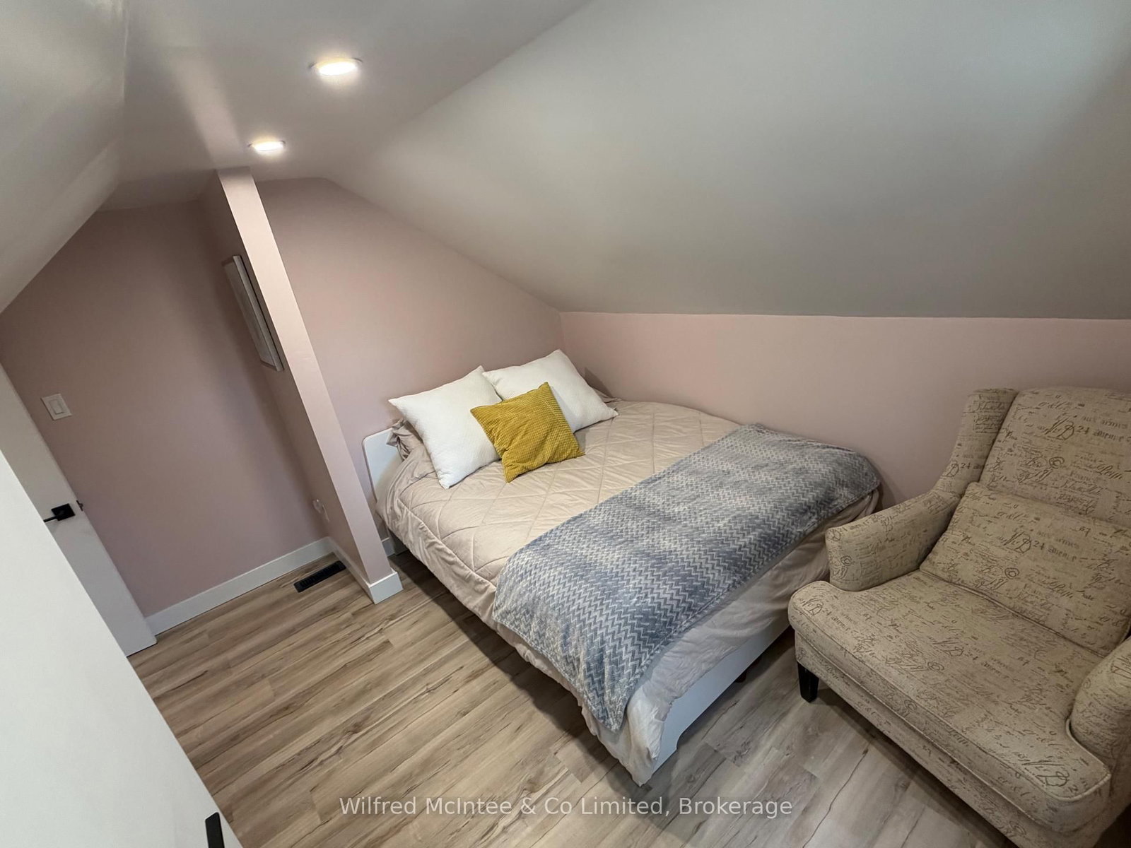 309 Alma Street • Brockton, ON photo 44