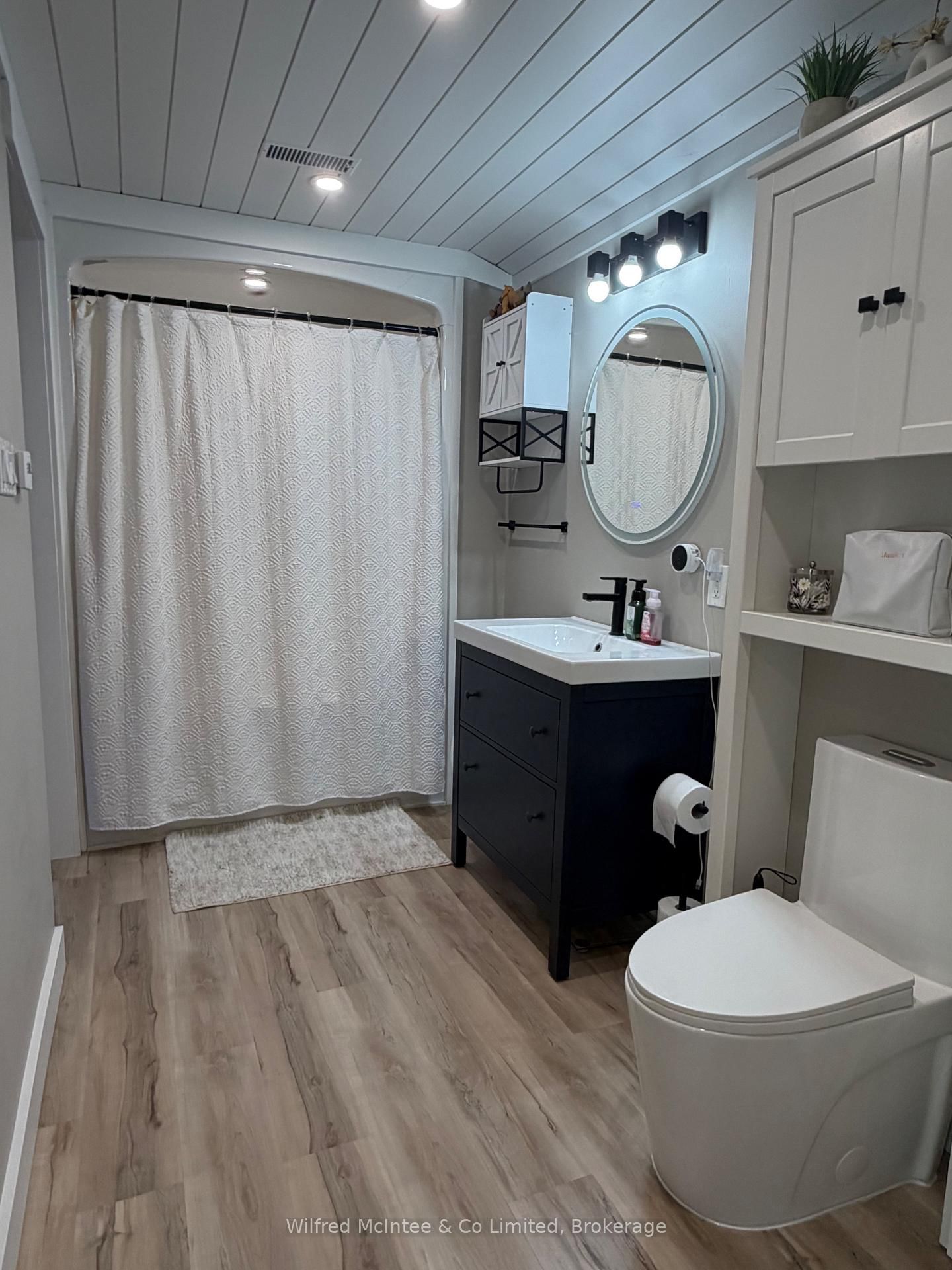309 Alma Street • Brockton, ON photo 48