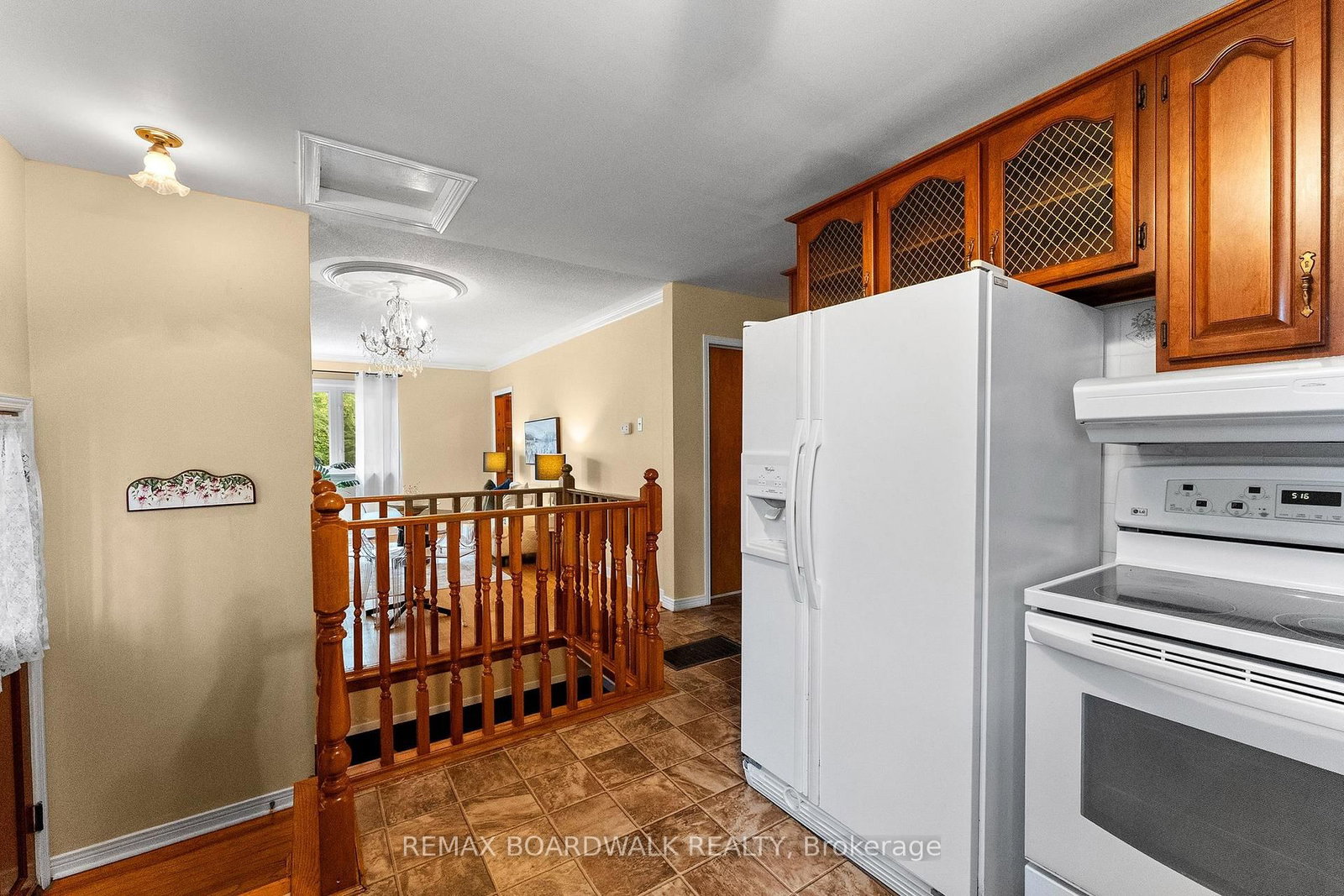 208 Oxford Street E • North Grenville, ON photo 10