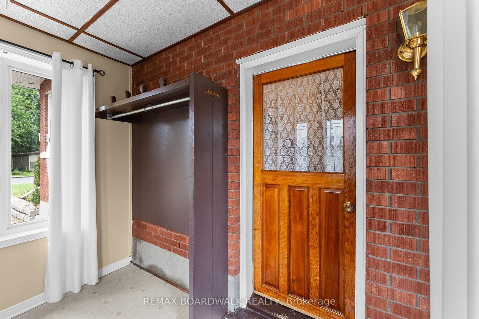 208 Oxford Street E • North Grenville, ON photo 22