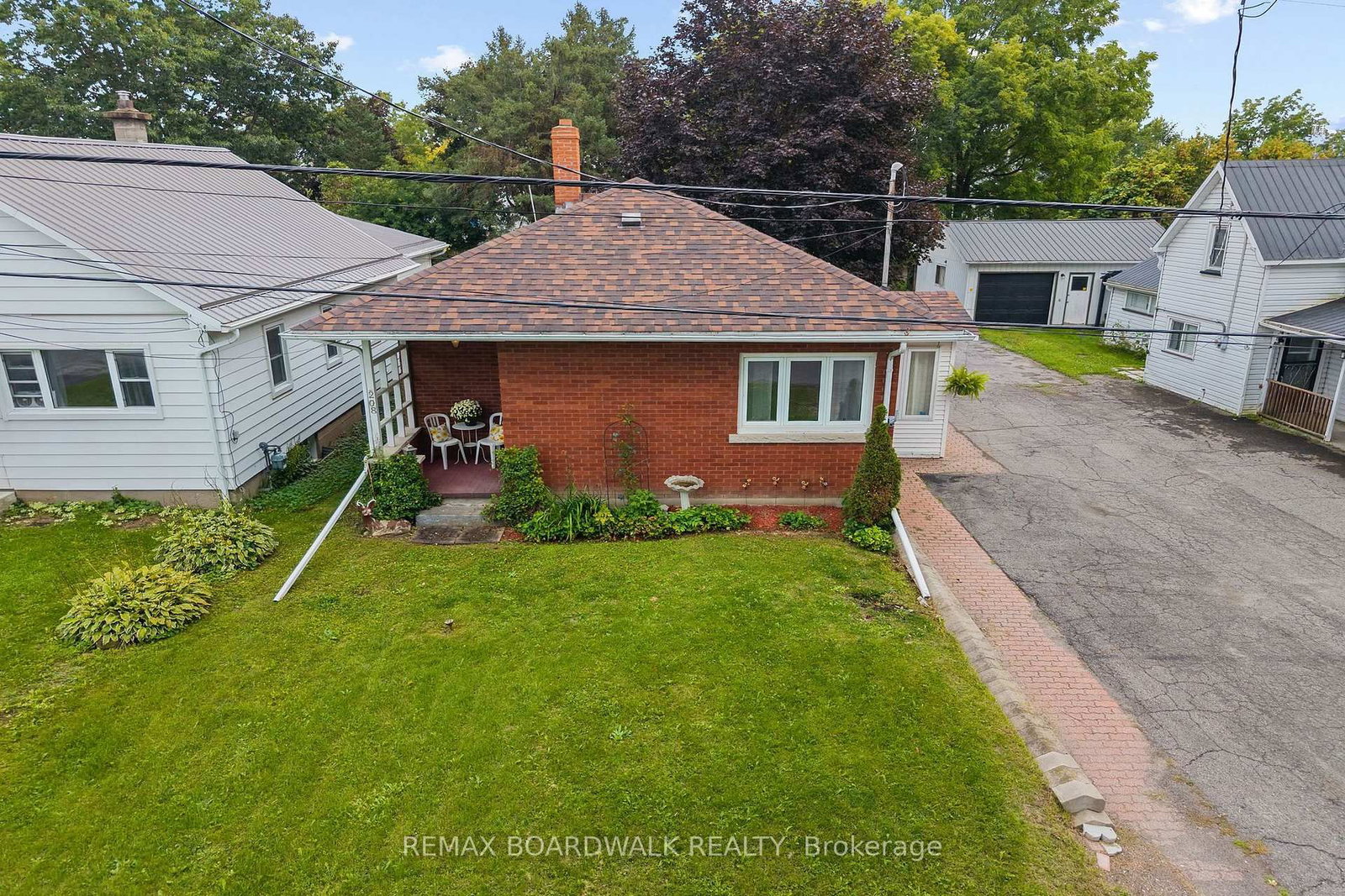 208 Oxford Street E • North Grenville, ON photo 32