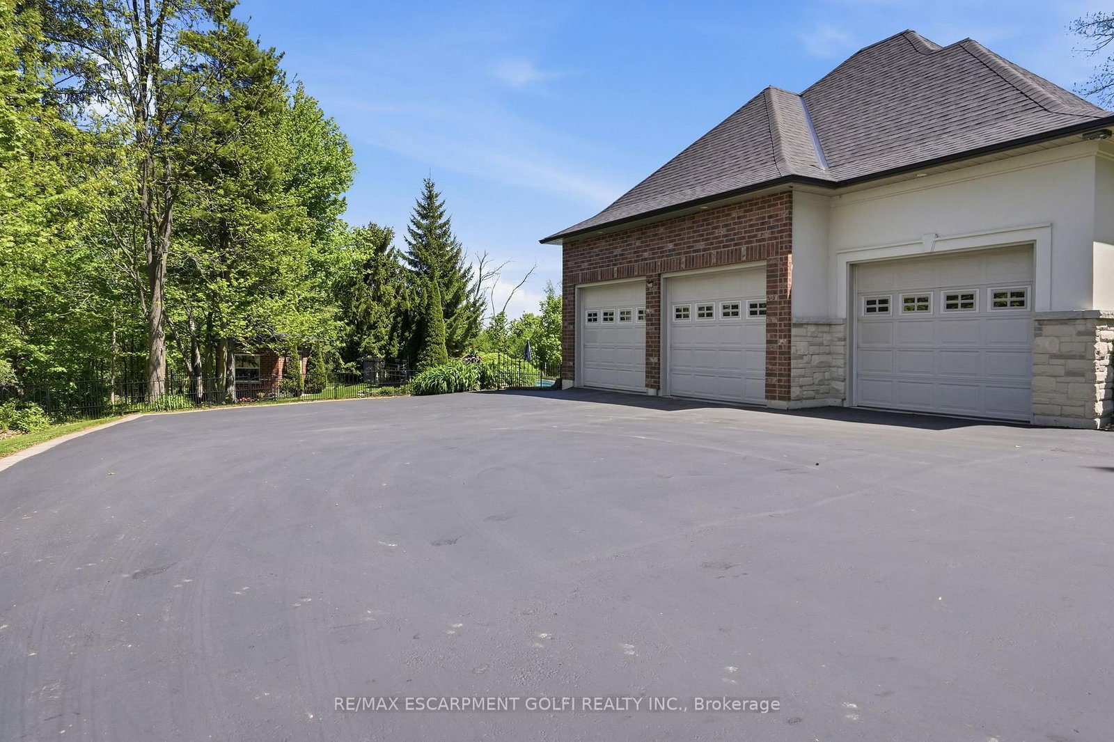 1863 Shaver Road • Hamilton, ON photo 36