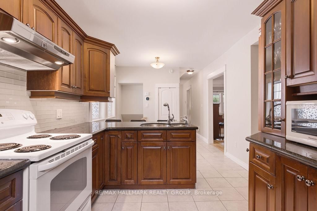 94 Marlborough Ave, Ottawa, view 17