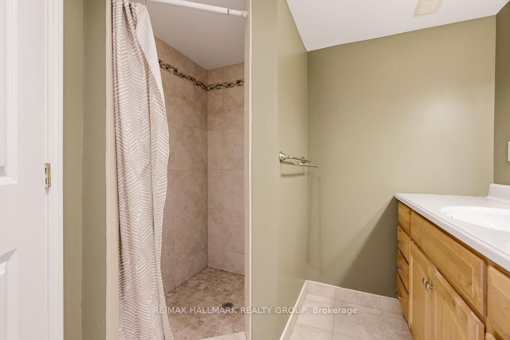 94 Marlborough Ave, Ottawa, view 41