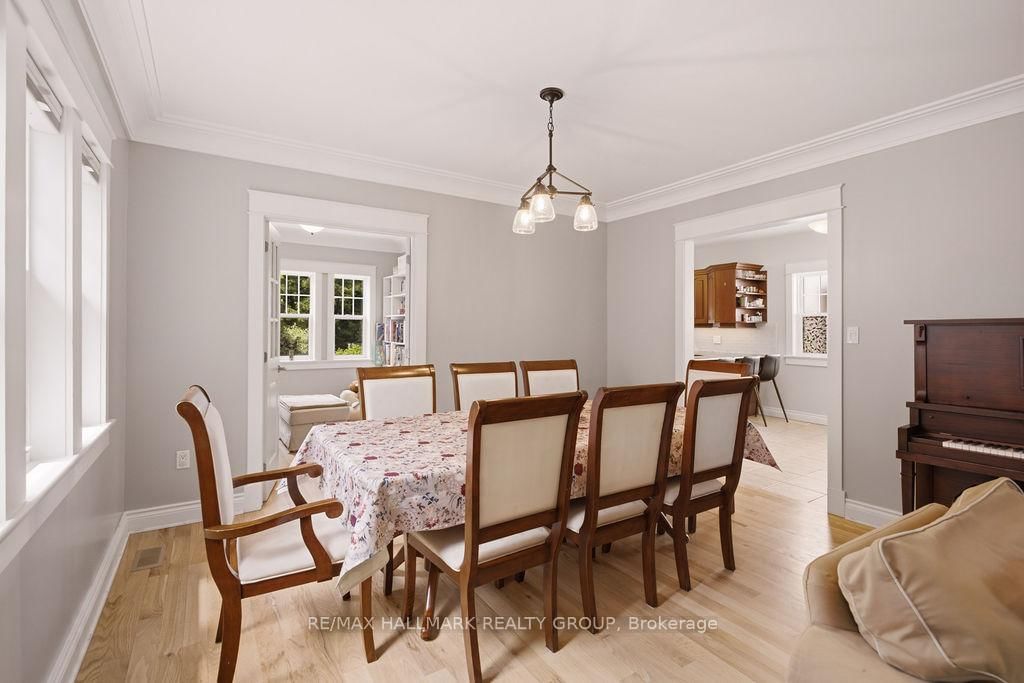 94 Marlborough Ave, Ottawa, view 9