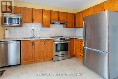 28 Landrigan Street • Arnprior, ON photo 8