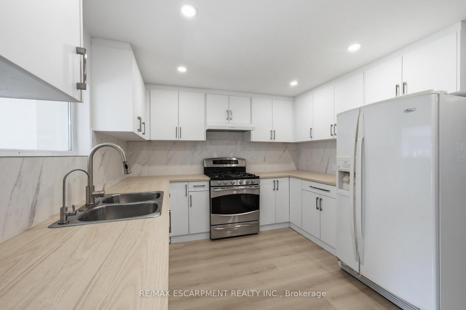 1062 Cannon Street E • Hamilton, ON photo 3