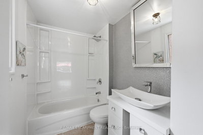 1062 Cannon Street E • Hamilton, ON photo 8