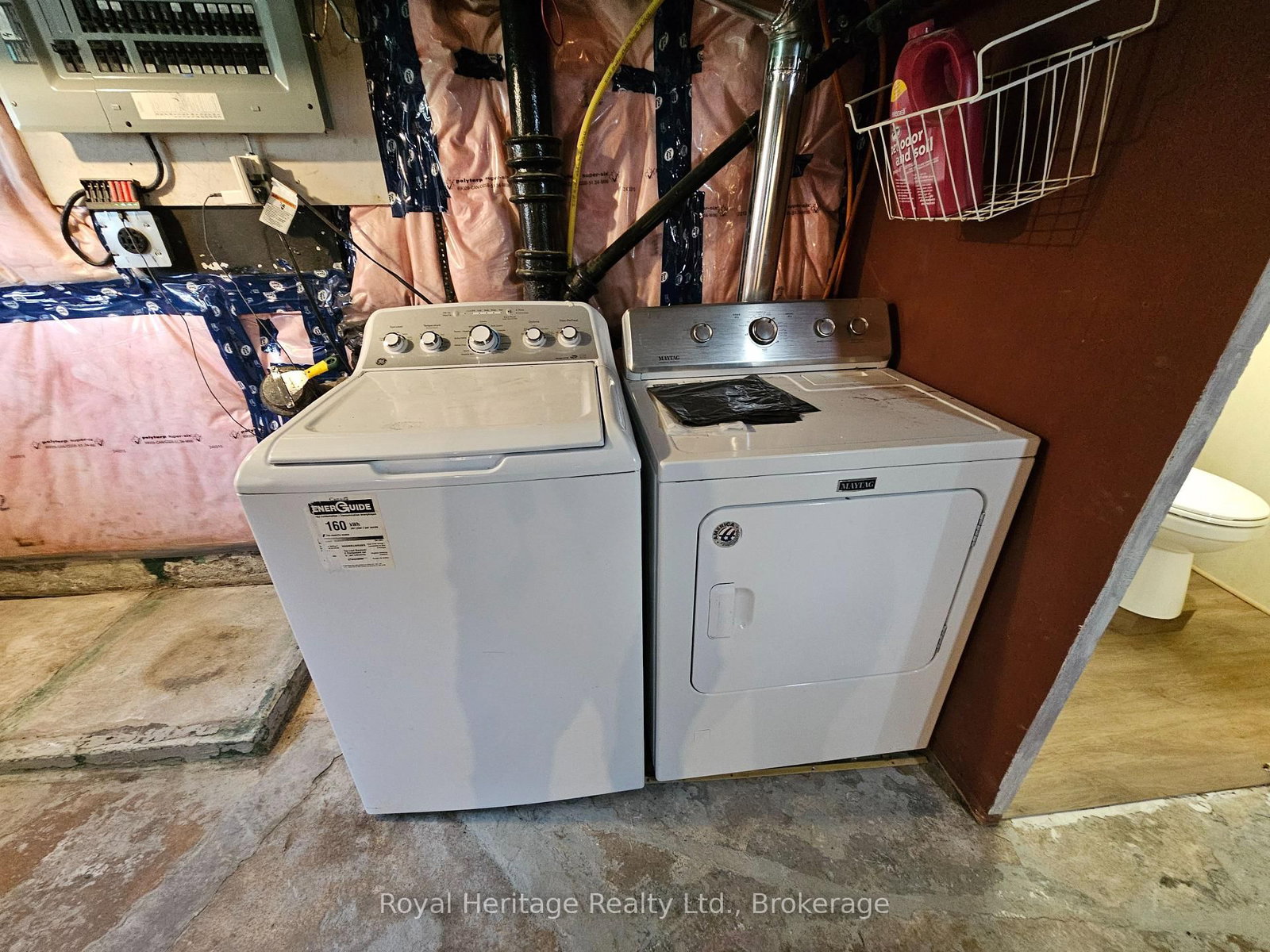 102 Catharine St, Belleville, view 22