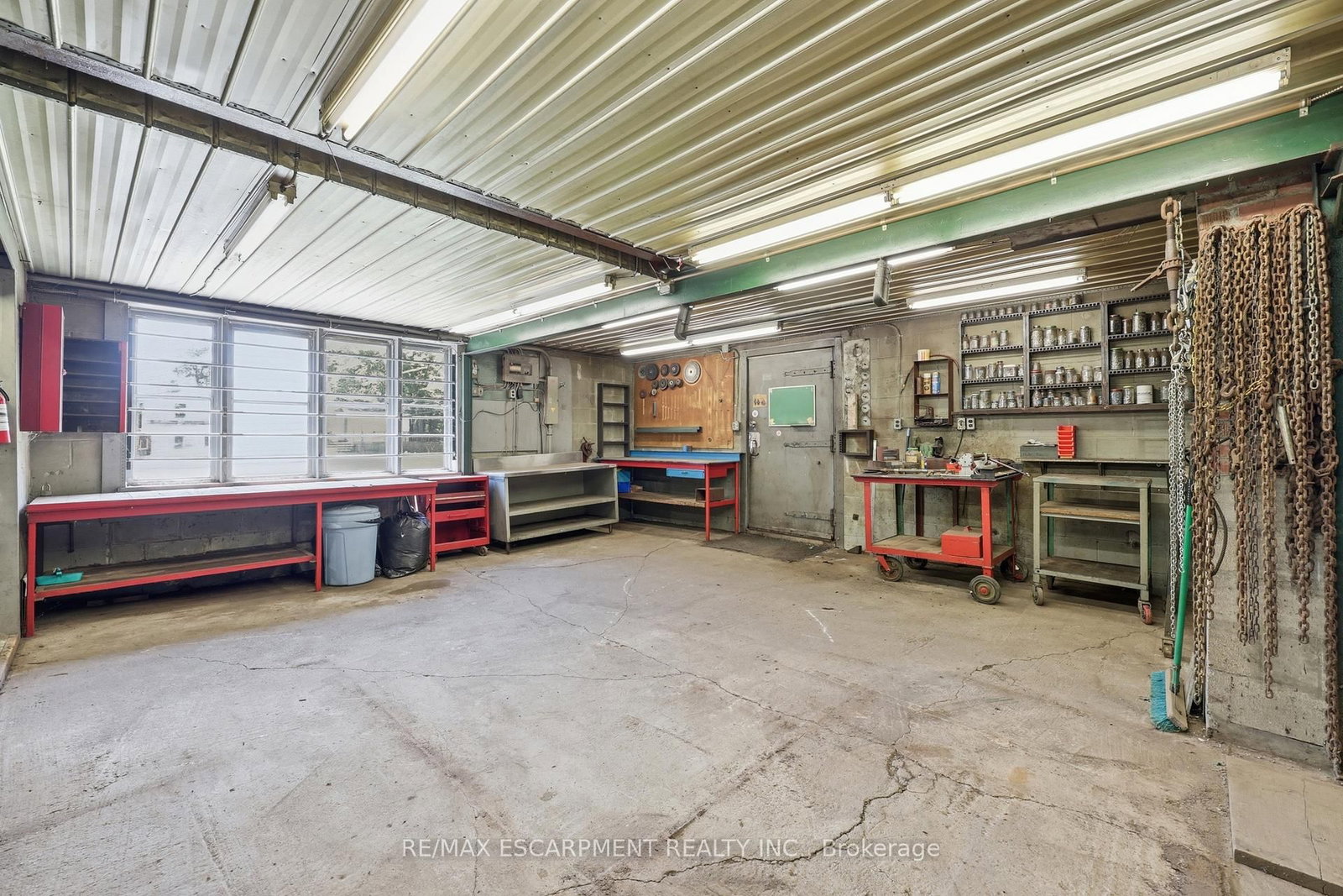8404 Chippewa Road • Hamilton, ON photo 38