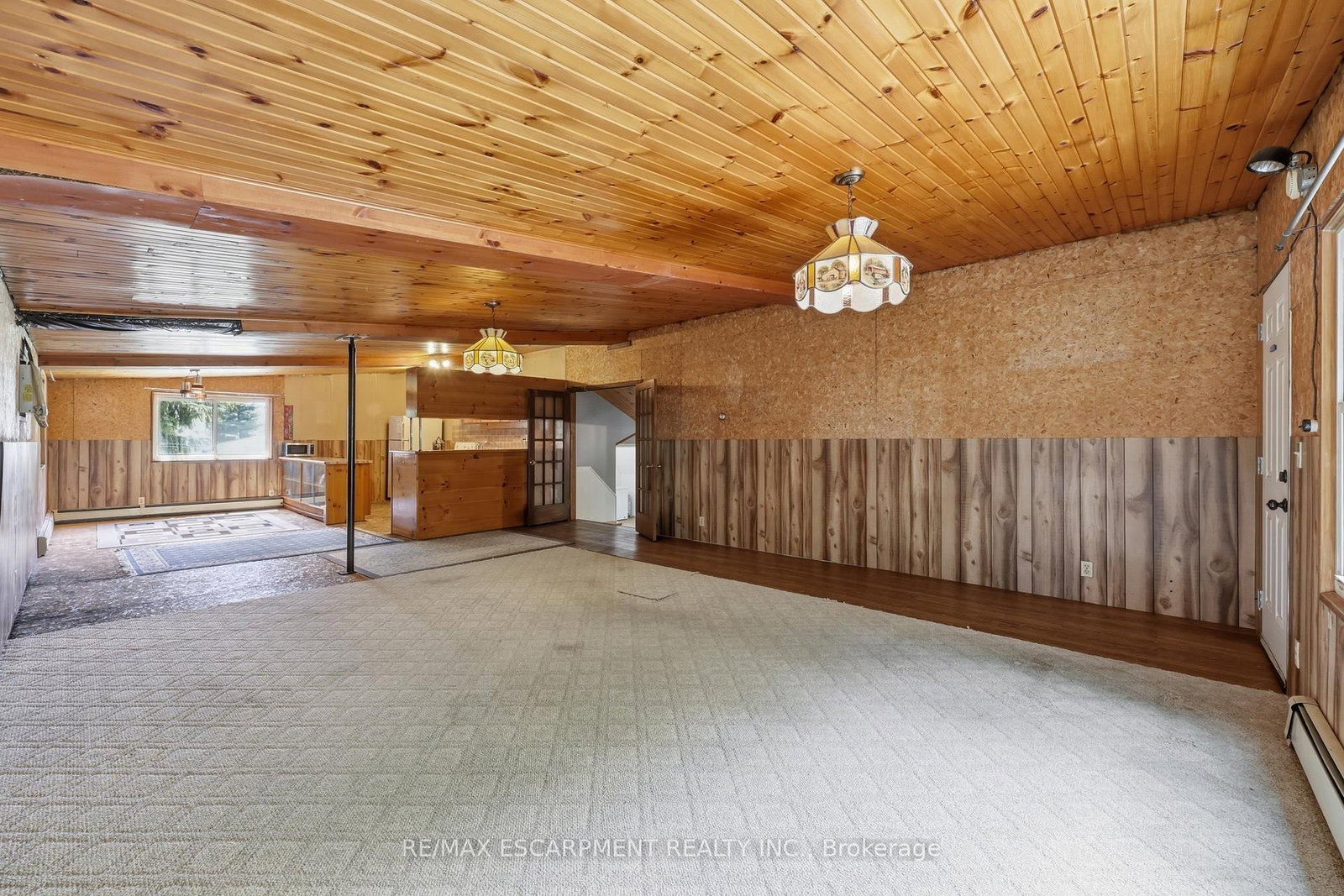 8404 Chippewa Road • Hamilton, ON photo 41