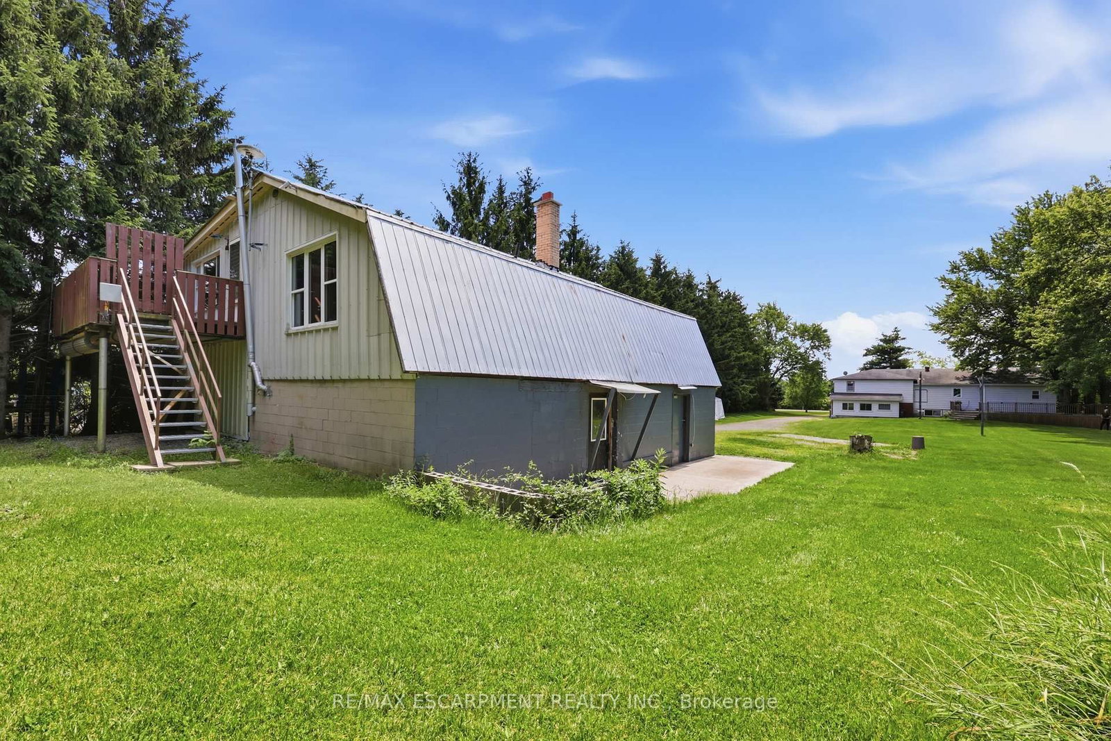 8404 Chippewa Road • Hamilton, ON photo 49