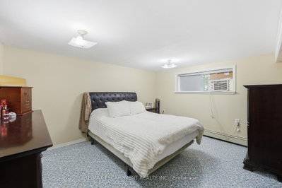 8404 Chippewa Road • Hamilton, ON photo 9