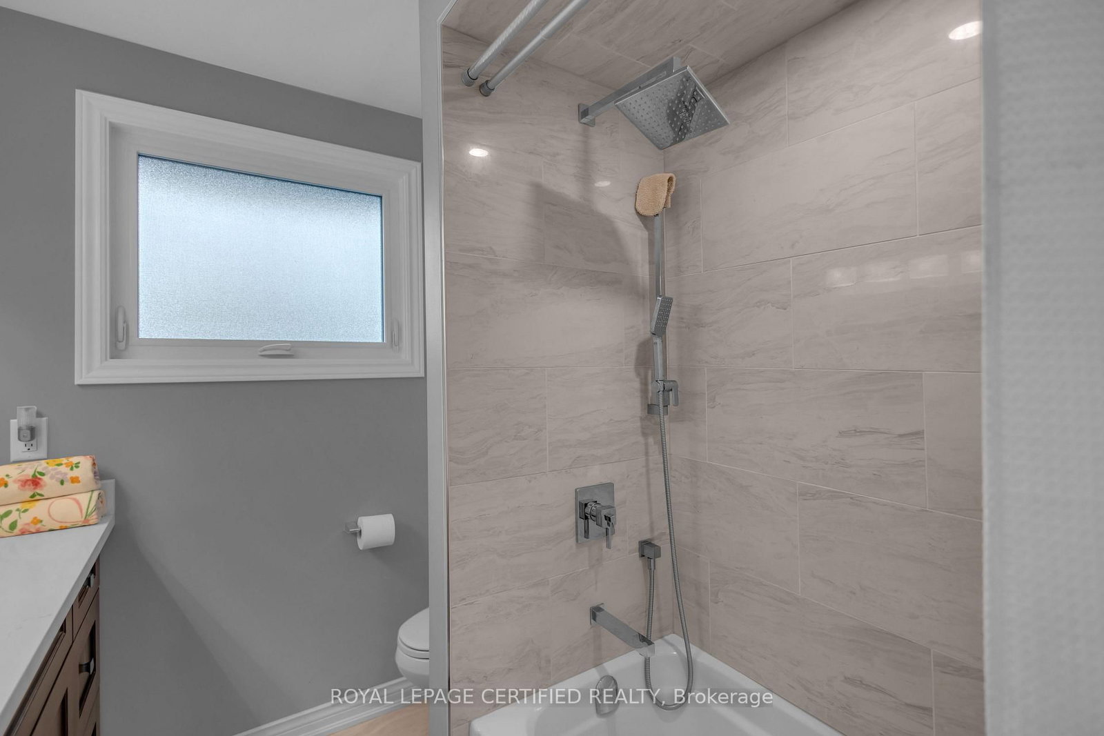 24 Northgate Drive • Hamilton, ON photo 19
