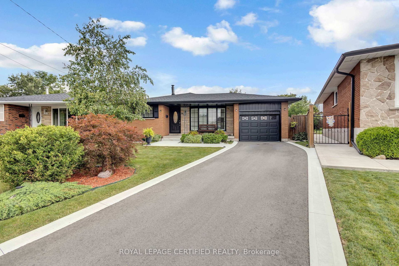 24 Northgate Drive • Hamilton, ON photo 2