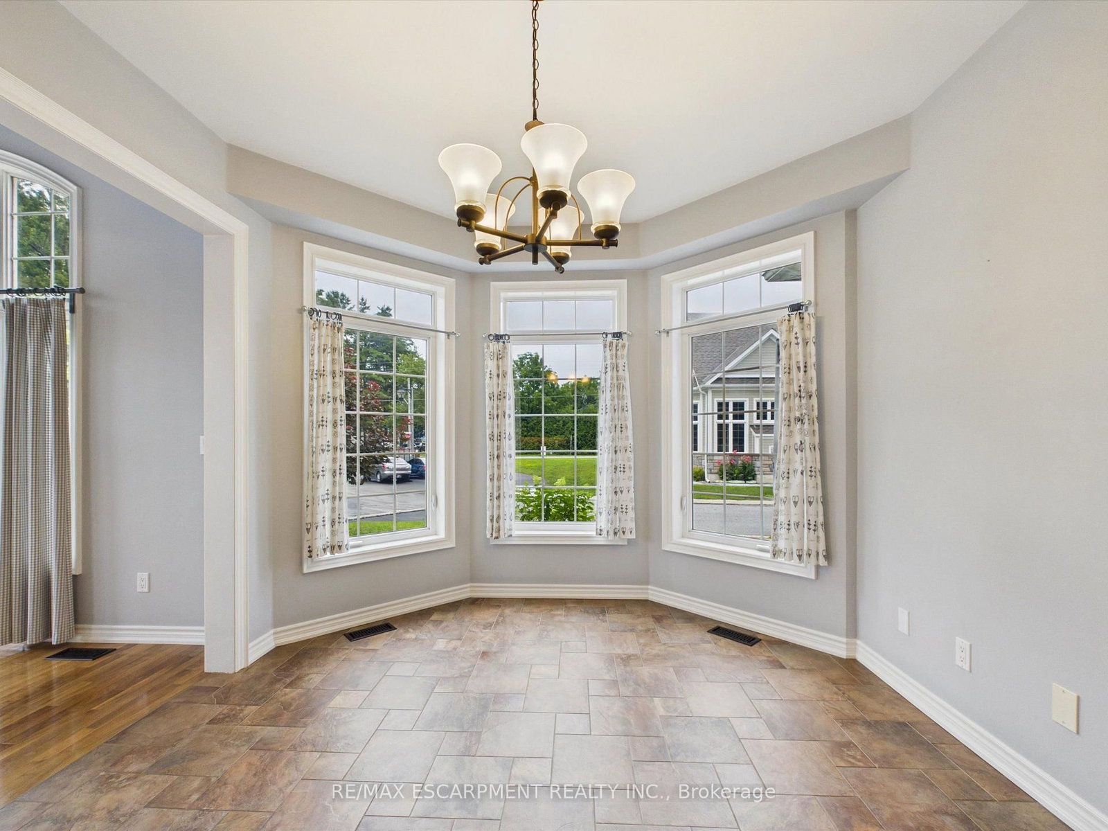 23 Spencer Street • Bracebridge, ON photo 11