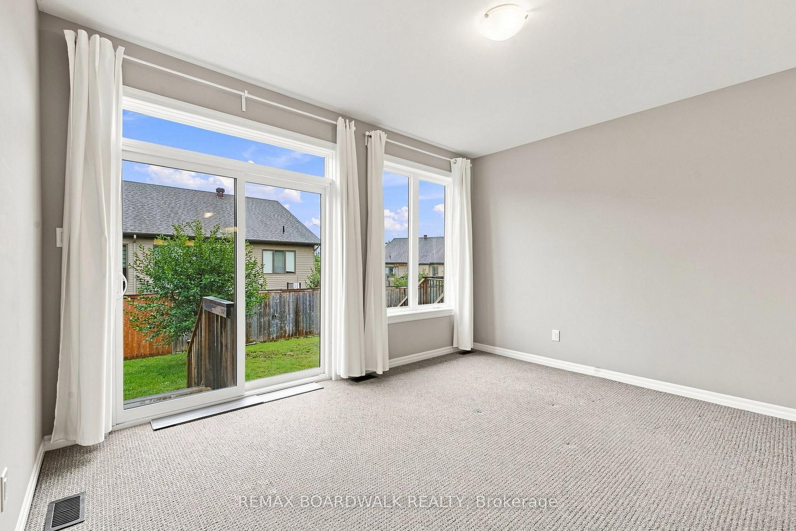 714 Maurice Stead Street • Almonte, ON photo 15