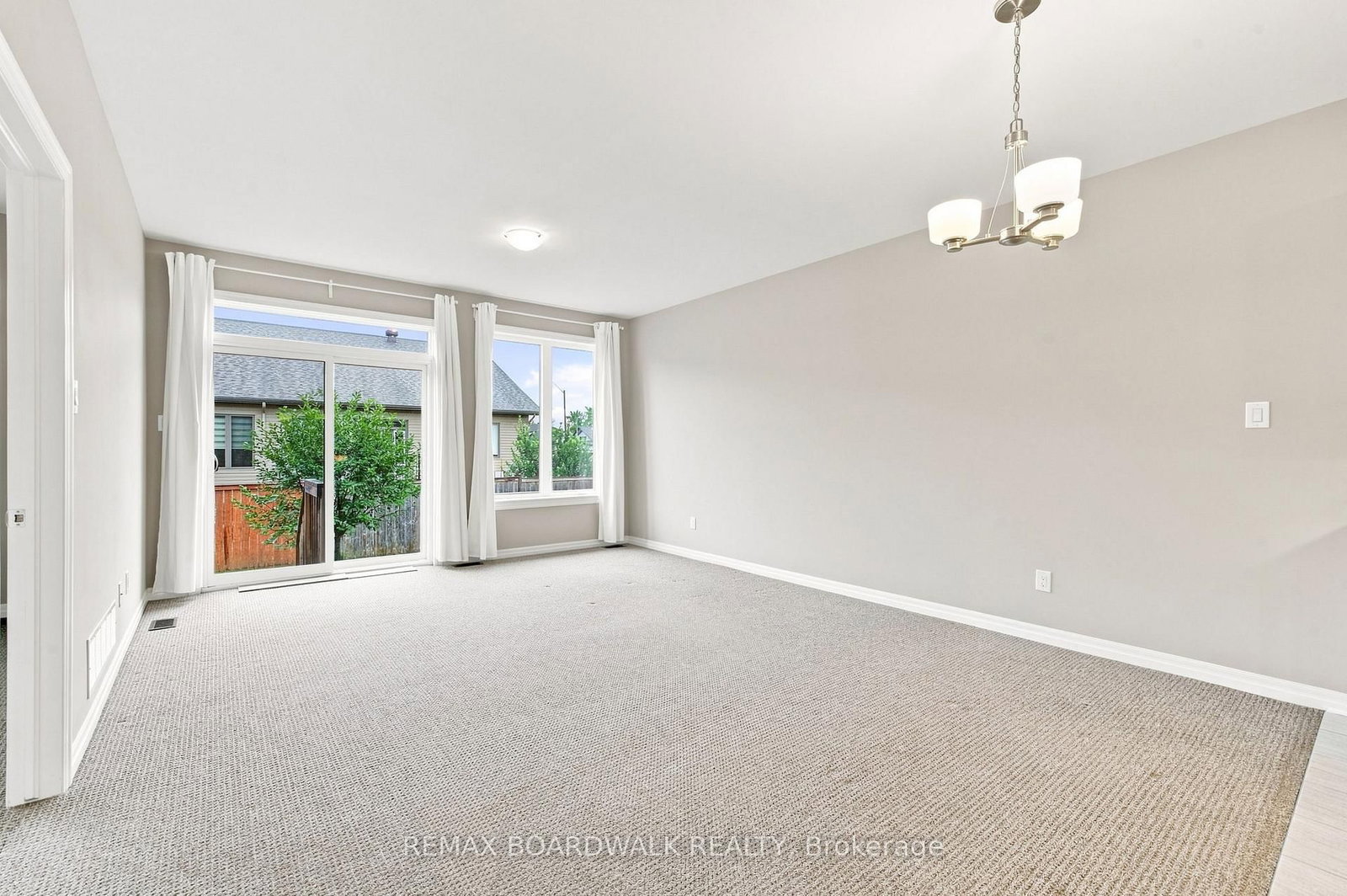 714 Maurice Stead Street • Almonte, ON photo 17