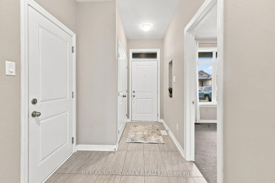 714 Maurice Stead Street • Almonte, ON photo 5