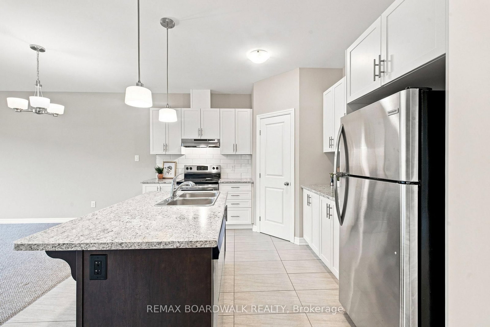 714 Maurice Stead Street • Almonte, ON photo 8