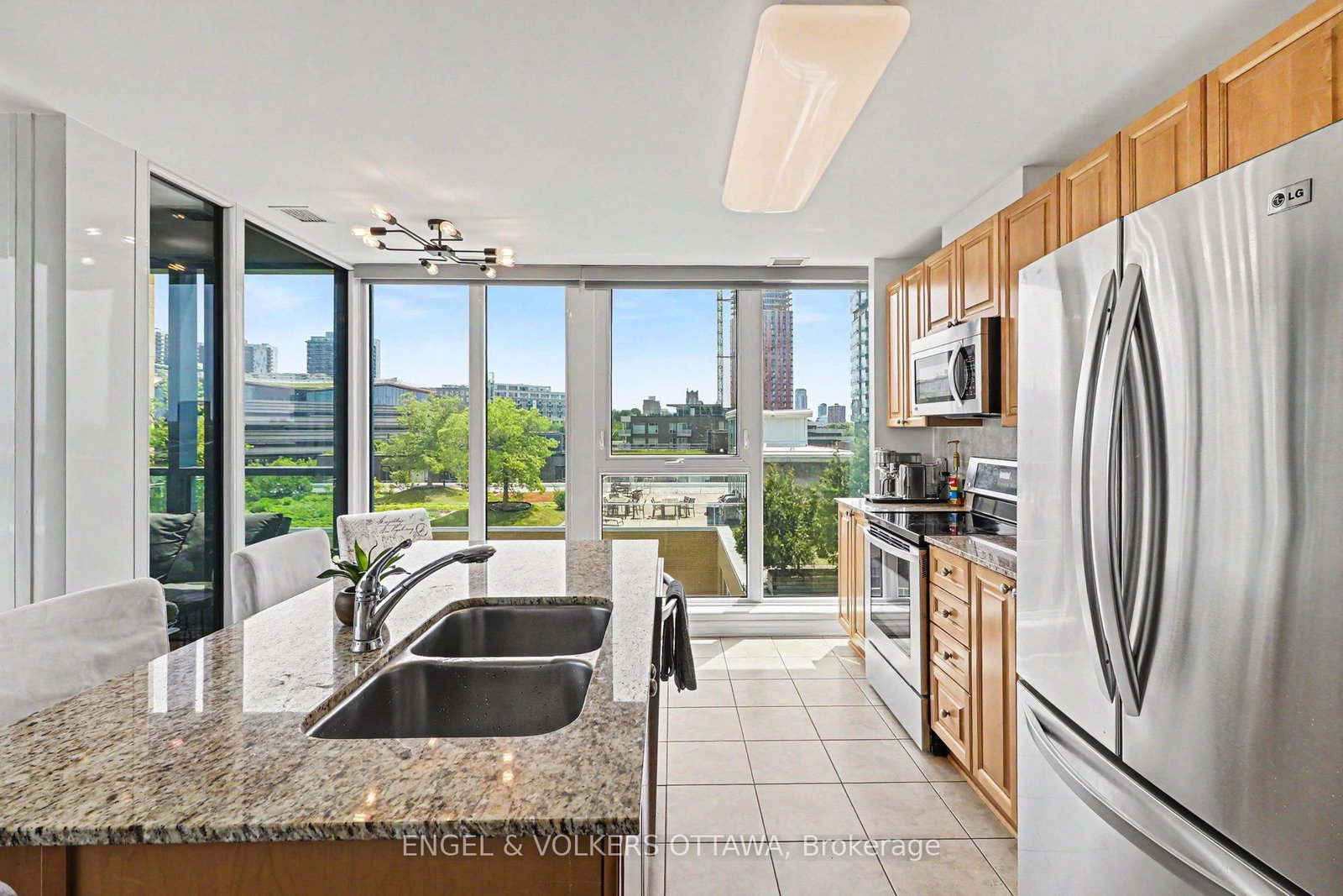 805-200 Lett St, Ottawa, view 21