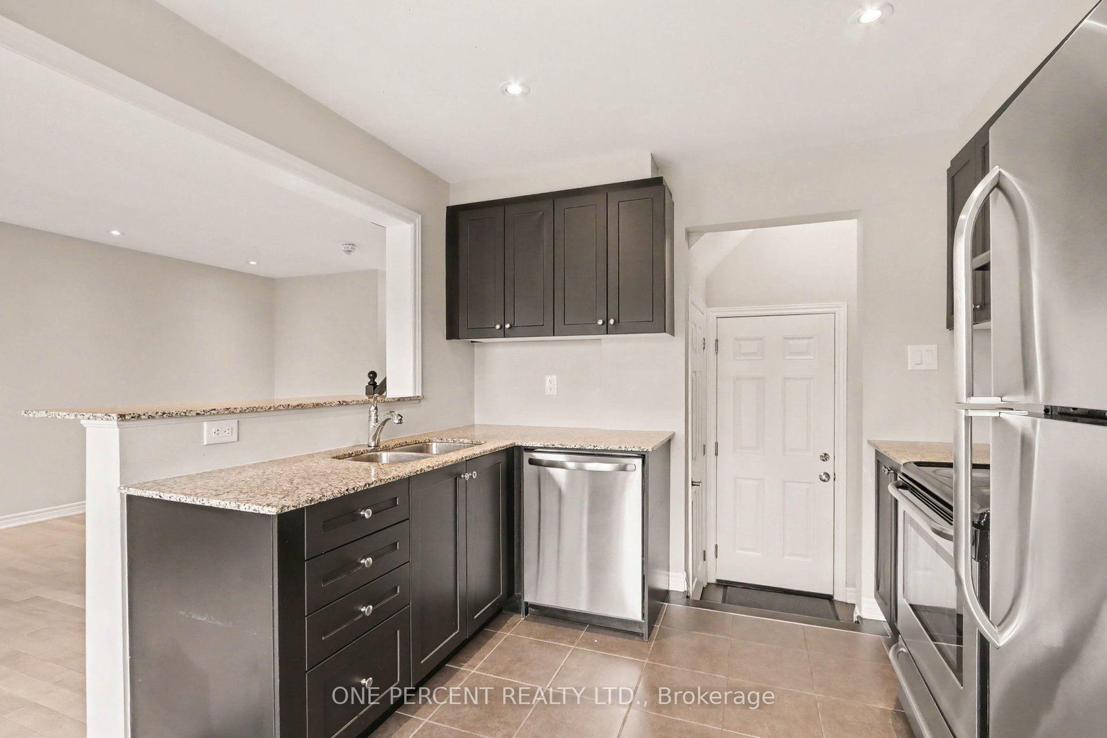 110 Santolina Street • Stittsville, ON photo 8