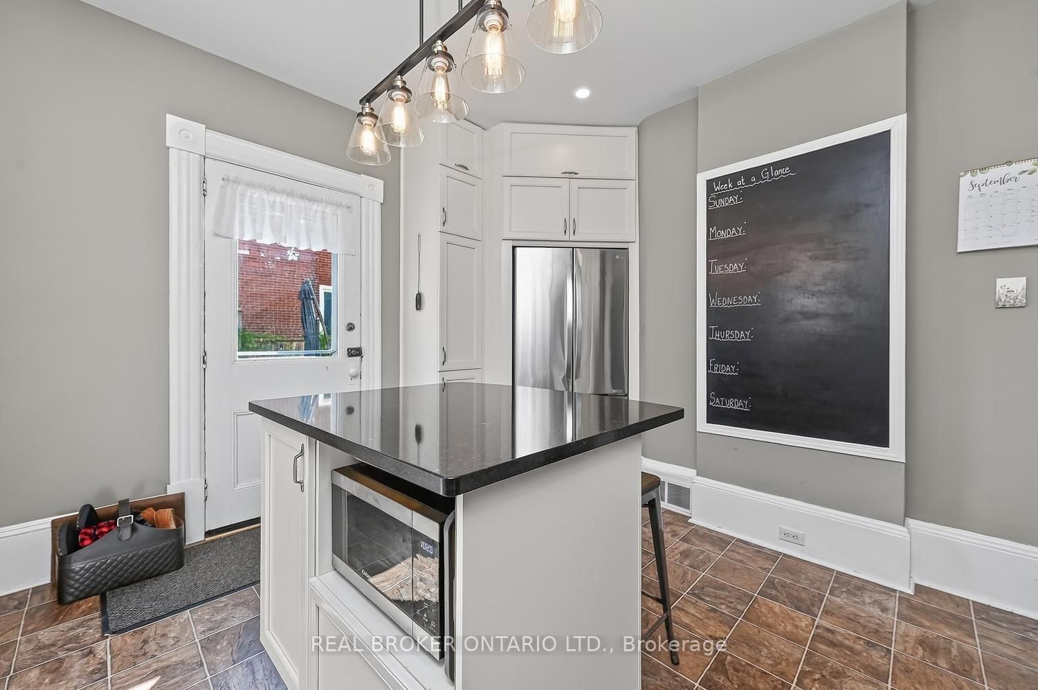 27 Abel Street • Smiths Falls, ON photo 15