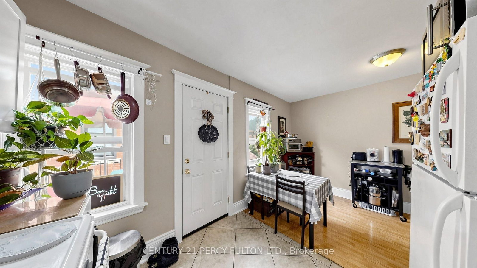207-209 Victoria Avenue N • Hamilton, ON photo 12