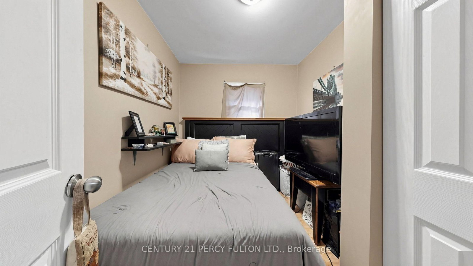 207-209 Victoria Avenue N • Hamilton, ON photo 19
