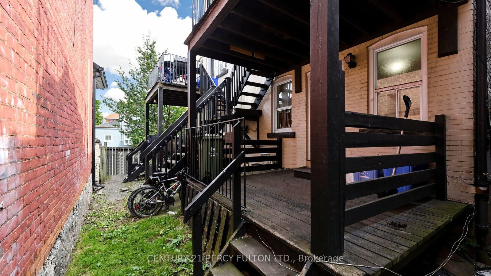 207-209 Victoria Avenue N • Hamilton, ON photo 34