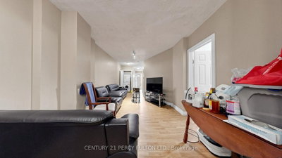 207-209 Victoria Avenue N • Hamilton, ON photo 5
