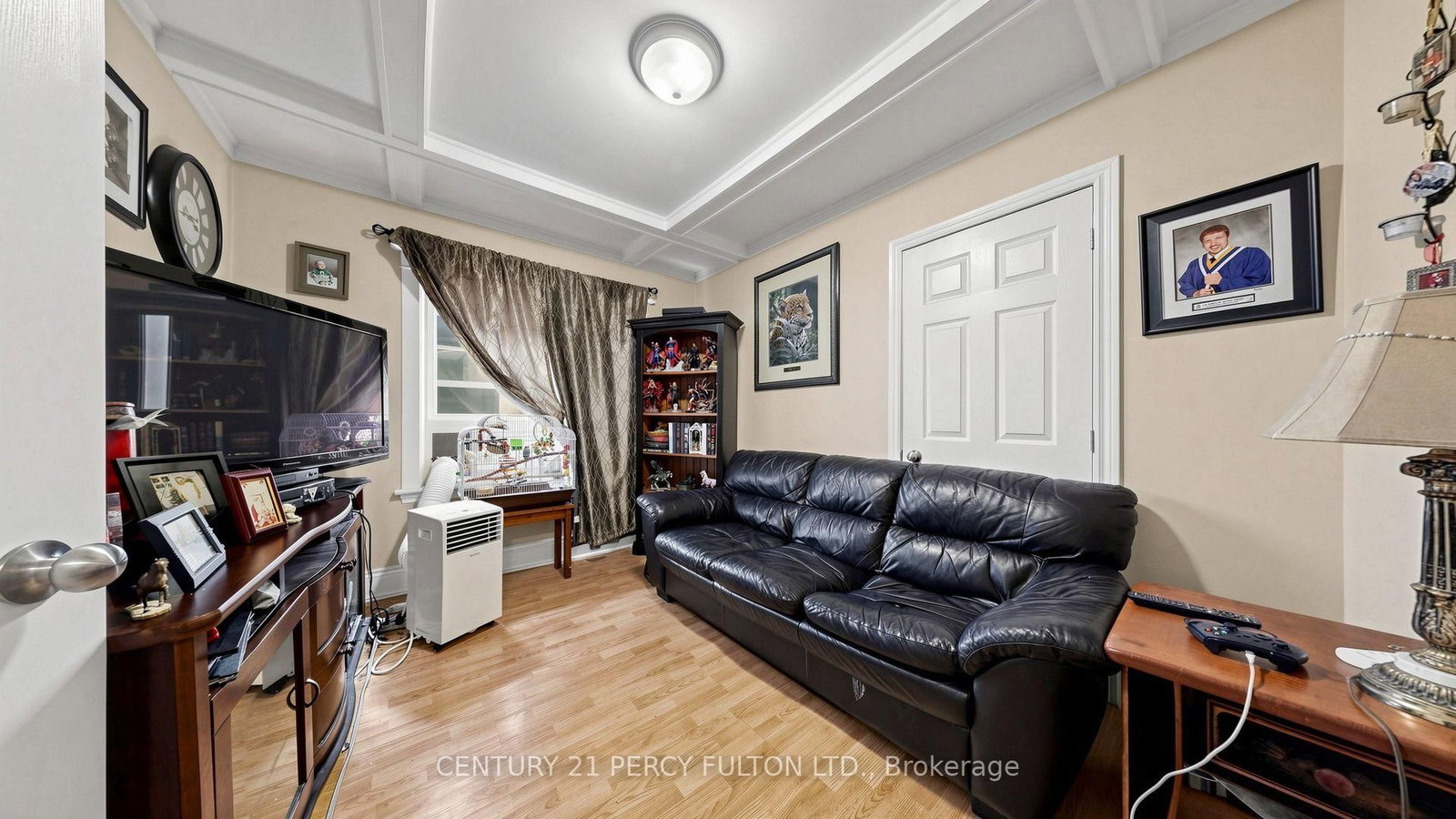 207-209 Victoria Avenue N • Hamilton, ON photo 8