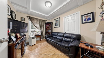 207-209 Victoria Avenue N • Hamilton, ON photo 8