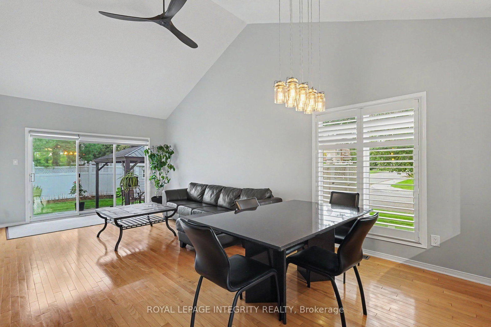 50 Baypointe Crescent • Barrhaven, ON photo 12
